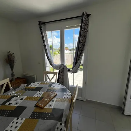 Maison Proche Du Pont De L Ile D Oleron Dom wakacyjny Le Château-dʼOléron